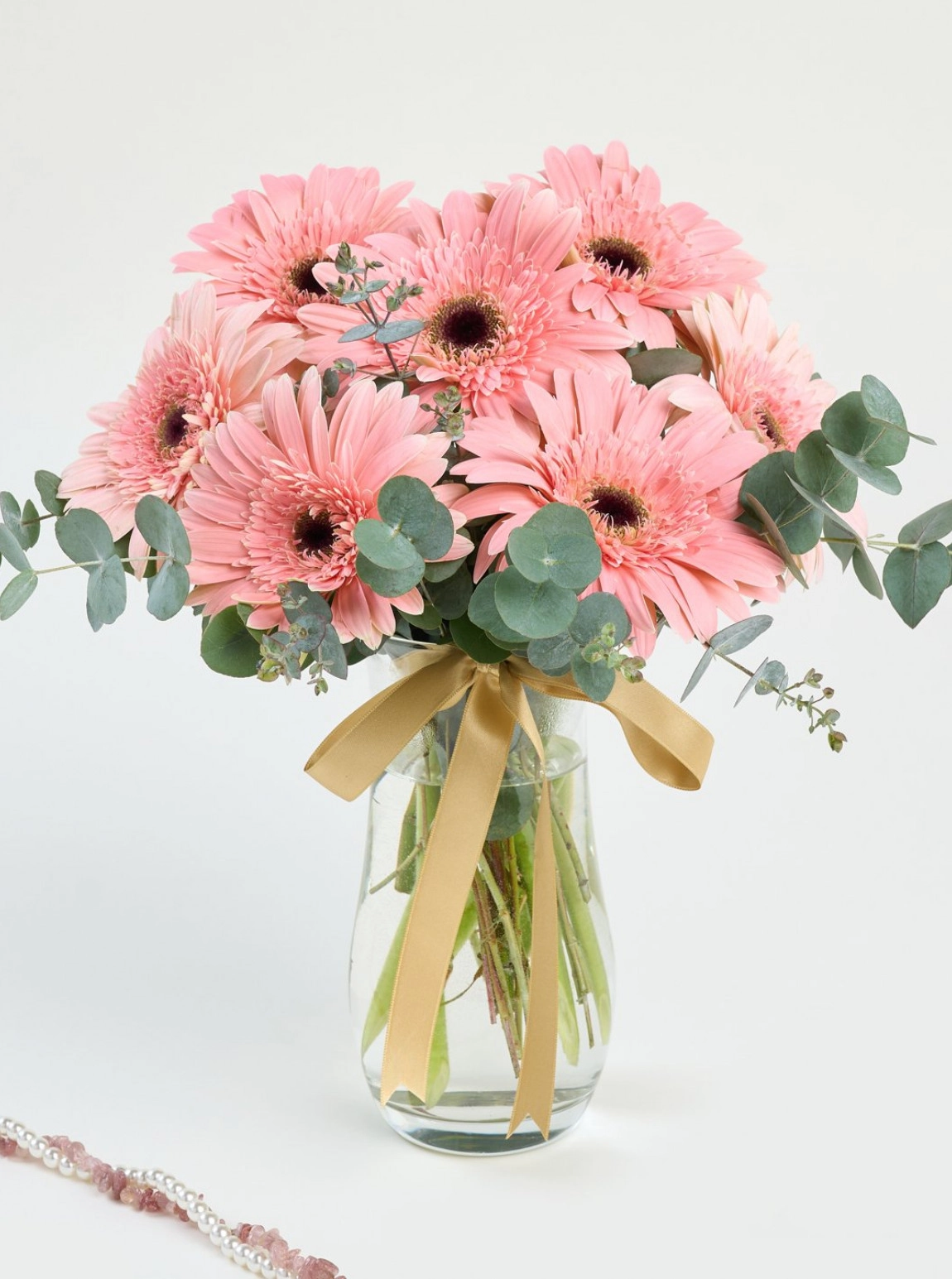 Paşabahçe Vazoda 7 Pembe Gerbera & Okaliiptuslar