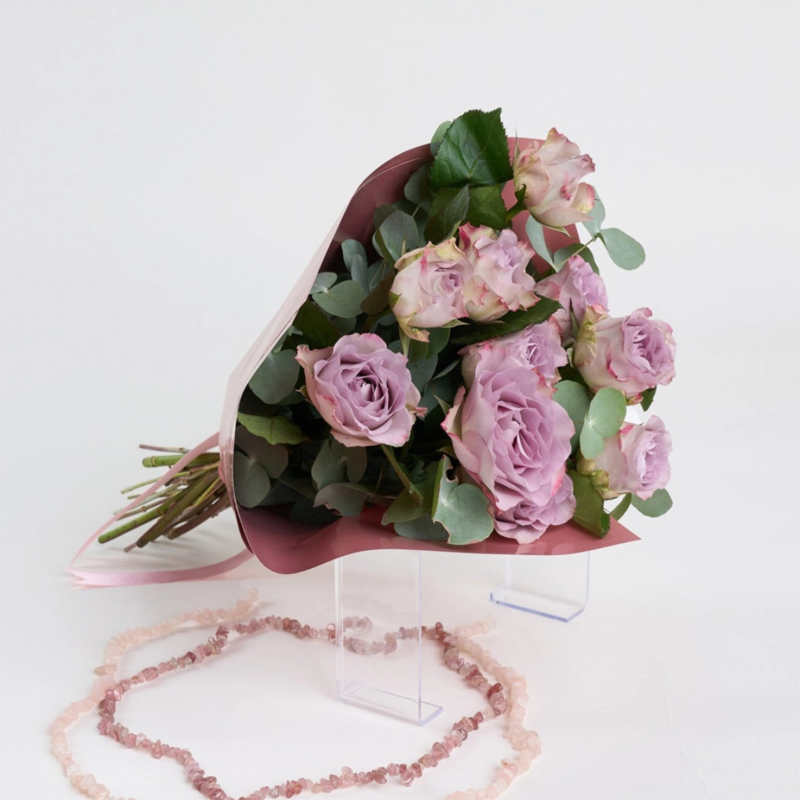 Pembe Süslemeli 10 Lila Gül Buketi